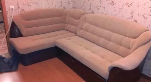 Перетяжка углового дивана. Вилючинск